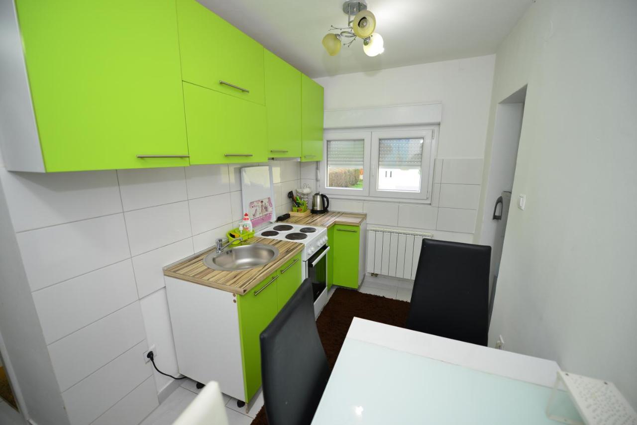 Apartment Mirela Saraievo Exterior foto